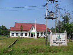 250px-Kantor_Kecamatan_Dusun_Timur,_Barito_Timur